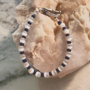 ⚜ Seller Favorite! ⚜ Genuine Selenite & Blue Glass Bead bracelet 8"